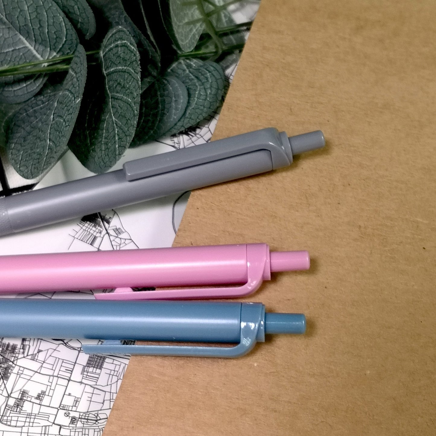 霧彩按壓式磨砂筆